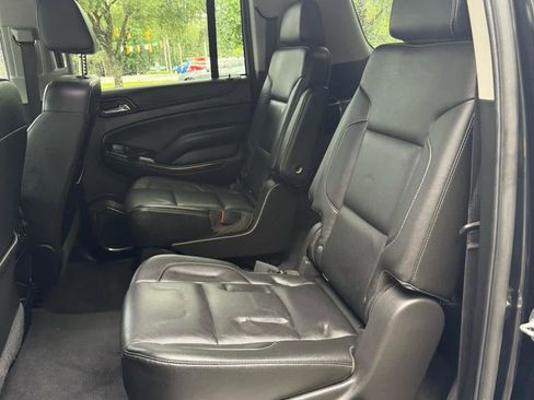 Used 2020 GMC Yukon XL SLT w/ Premium Edition RWD image 11