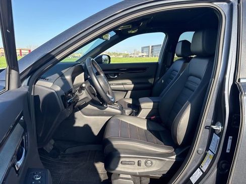Used 2025 Honda CR-V Sport Touring image 18