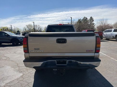 Used 2004 GMC Sierra 2500 SLT w/ Heavy-Duty Power Package image 6
