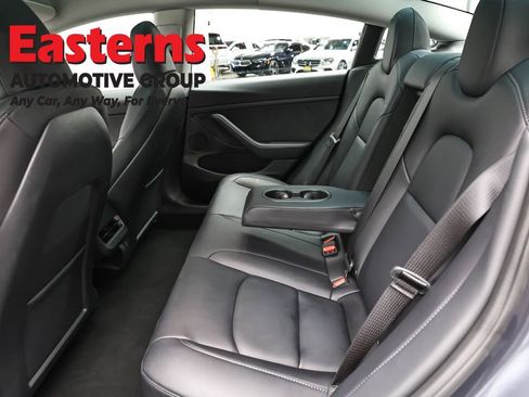 Used 2023 Tesla Model 3 Standard Range image 16