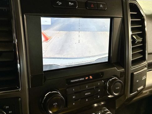 Used 2020 Ford F150 XLT w/ Equipment Group 302A Luxury AWD/4WD image 24