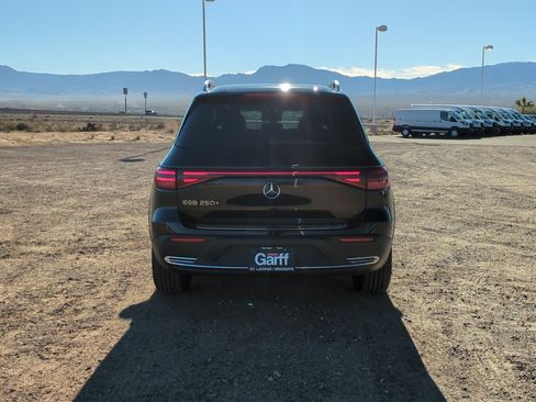 Used 2024 Mercedes-Benz EQB 250+ image 4