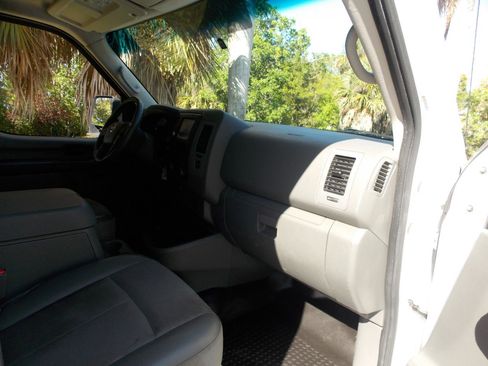 Used 2021 Nissan NV 2500 SV image 15