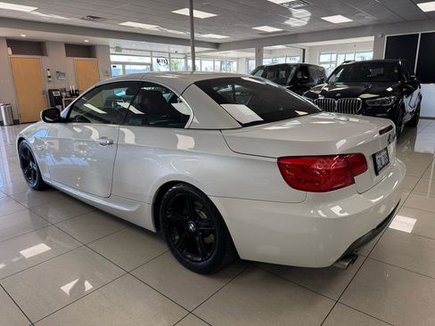 Used 2013 BMW 328i Convertible w/ M Sport Pkg image 6