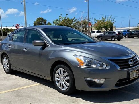 Used 2015 Nissan Altima 2.5 S w/ Power Driver Seat Package FWD image 3