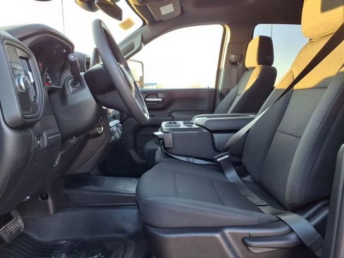 New 2024 GMC Sierra 2500 Pro w/ Convenience Package image 12