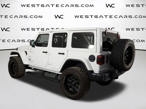 Used 2019 Jeep Wrangler Unlimited Sahara image 45