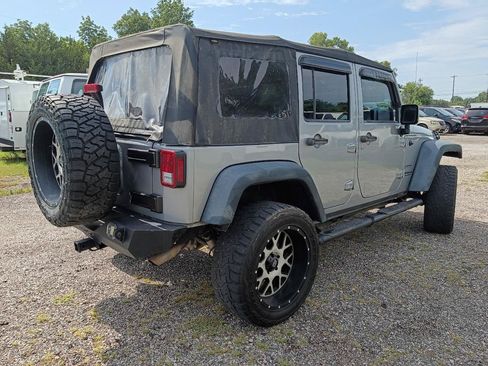 Used 2014 Jeep Wrangler Unlimited Sport AWD/4WD image 5