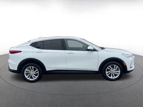 Used 2025 Buick Envista Preferred image 16