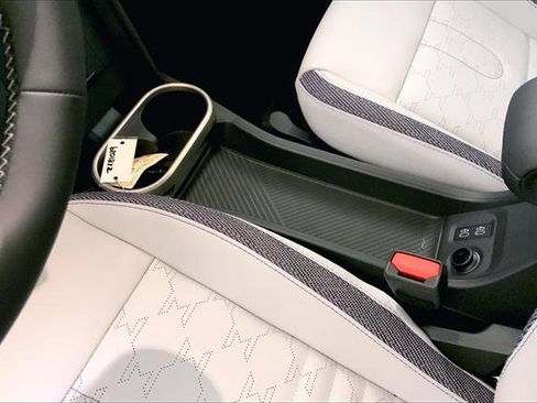 Used 2026 MINI Cooper 4-Door Hardtop image 6