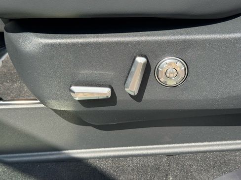 New 2025 Lincoln Navigator L Reserve image 31