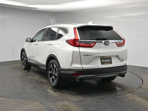 Used 2019 Honda CR-V Touring image 3