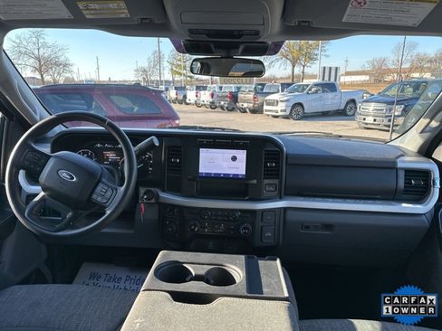 Used 2024 Ford F250 XLT image 3