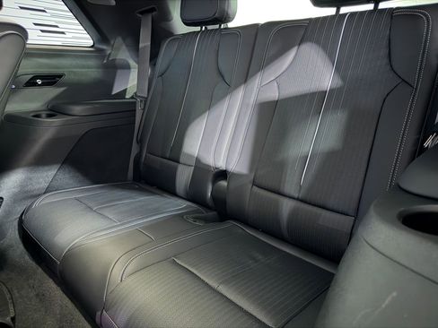 New 2026 Cadillac Vistiq Premium Luxury AWD/4WD image 43