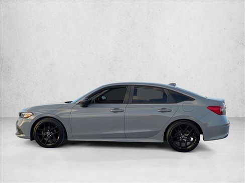 Used 2023 Honda Civic Sport image 9