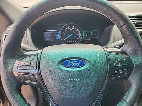 Used 2016 Ford Explorer Sport AWD/4WD image 17