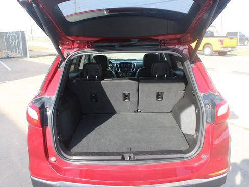 Used 2018 Chevrolet Equinox Premier image 13