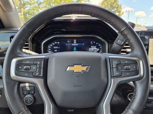 Used 2025 Chevrolet Silverado 2500 LT w/ Convenience Package AWD/4WD image 20