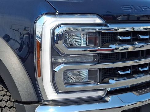 Used 2024 Ford F450 Lariat AWD/4WD image 9