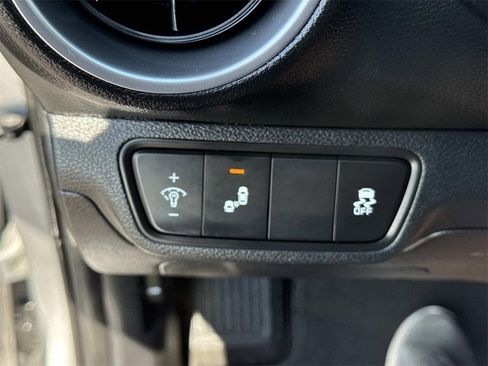 Used 2024 Kia Forte LXS w/ LXS Technology Package image 38