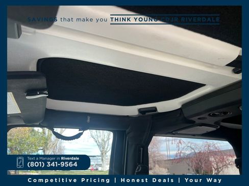 Used 2017 Jeep Wrangler Rubicon w/ Power Convenience Group image 22