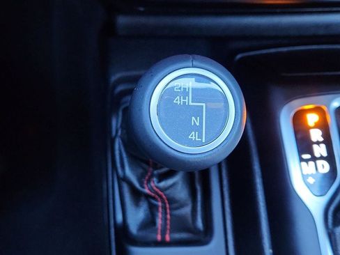 Used 2019 Jeep Wrangler Unlimited Rubicon w/ Uconnect 4C Nav & Sound Group AWD/4WD image 26