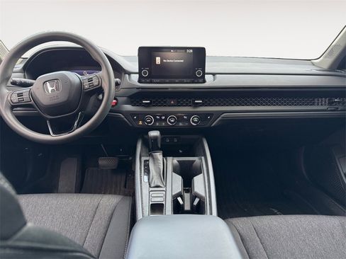 Used 2023 Honda Accord EX image 10