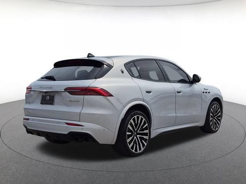 Used 2023 Maserati Grecale Modena AWD/4WD image 5
