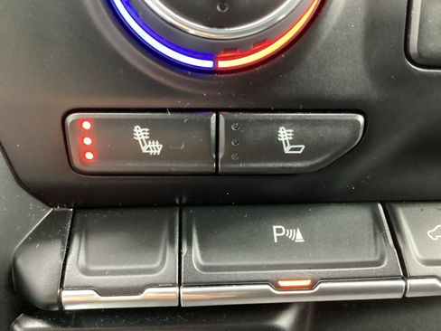 Used 2022 Chevrolet Silverado 1500 RST w/ Safety Package AWD/4WD image 5