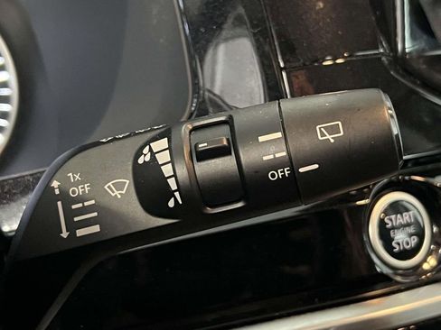 Used 2023 Nissan Pathfinder SL w/ Black Appearance Package AWD/4WD image 25