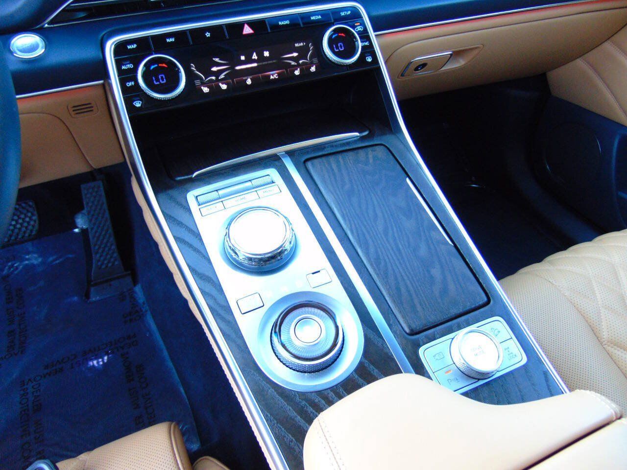 Used 2024 Genesis GV80 3.5T w/ Prestige Matte Package AWD/4WD image 25