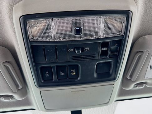 Used 2010 Toyota 4Runner Limited AWD/4WD image 14