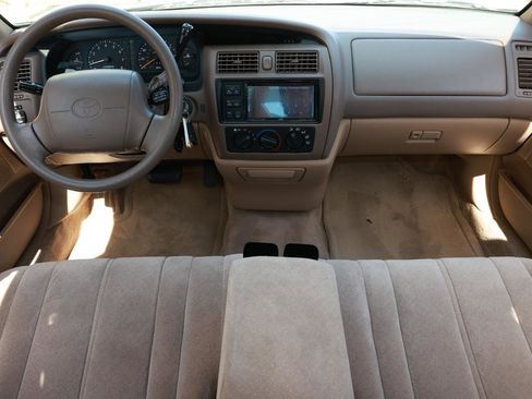 Used 1996 Toyota Avalon XL FWD image 20