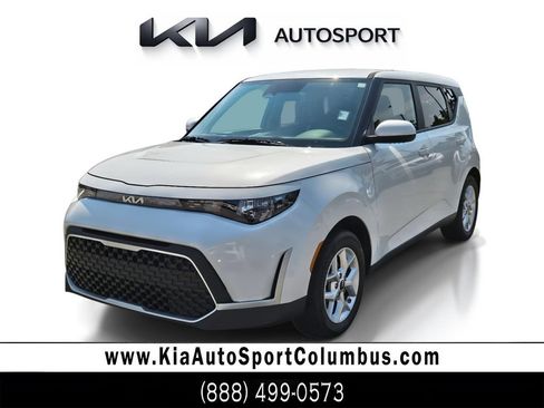 Certified 2025 Kia Soul LX w/ LX Technology Package FWD image 1