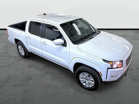 Used 2024 Nissan Frontier SV w/ SV Convenience Package AWD/4WD image 5