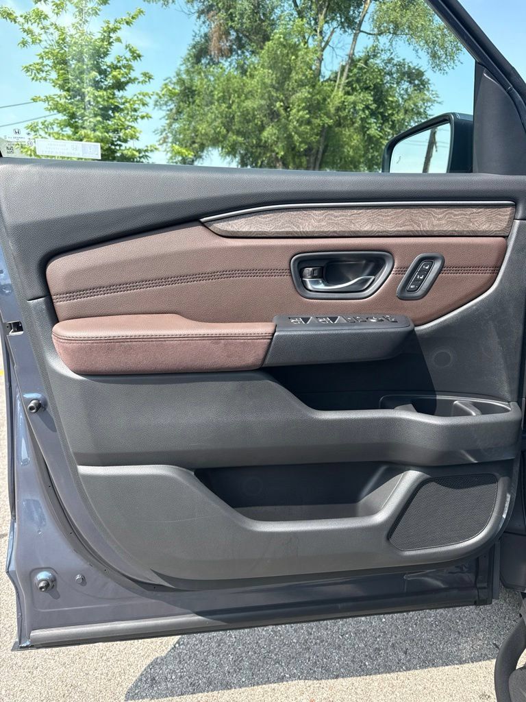 New 2026 Honda Pilot Elite image 13