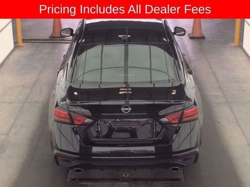 Certified 2025 Nissan Altima 2.5 SR w/ SR Premium Package FWD image 5