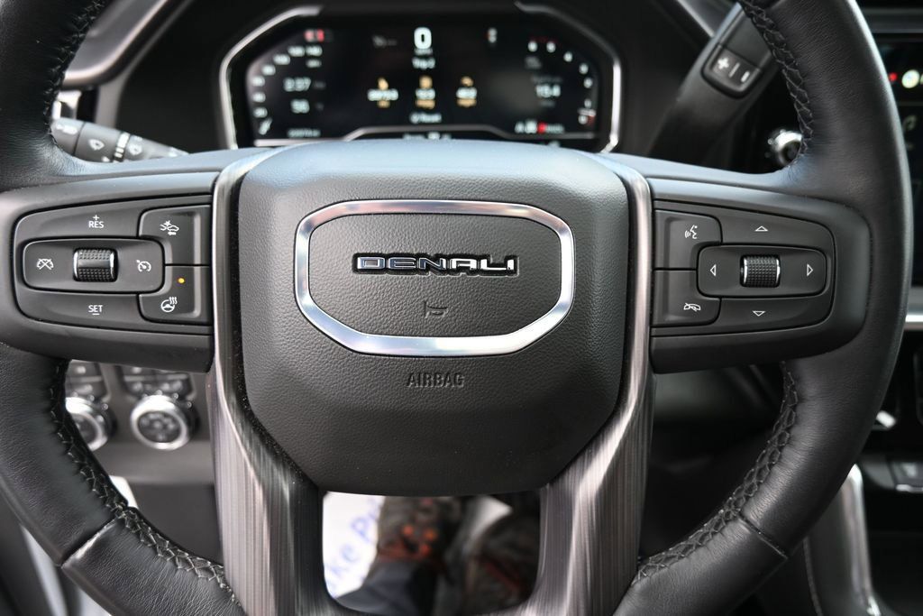 Used 2025 GMC Sierra 3500 Denali Ultimate AWD/4WD image 38