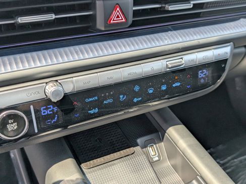 New 2025 Hyundai Ioniq 6 Limited image 20