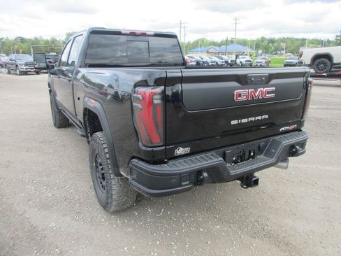 New 2026 GMC Sierra 2500 AT4X w/ AT4X AEV Edition AWD/4WD image 9