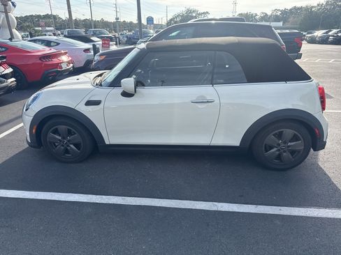 Used 2023 MINI Cooper Convertible image 2