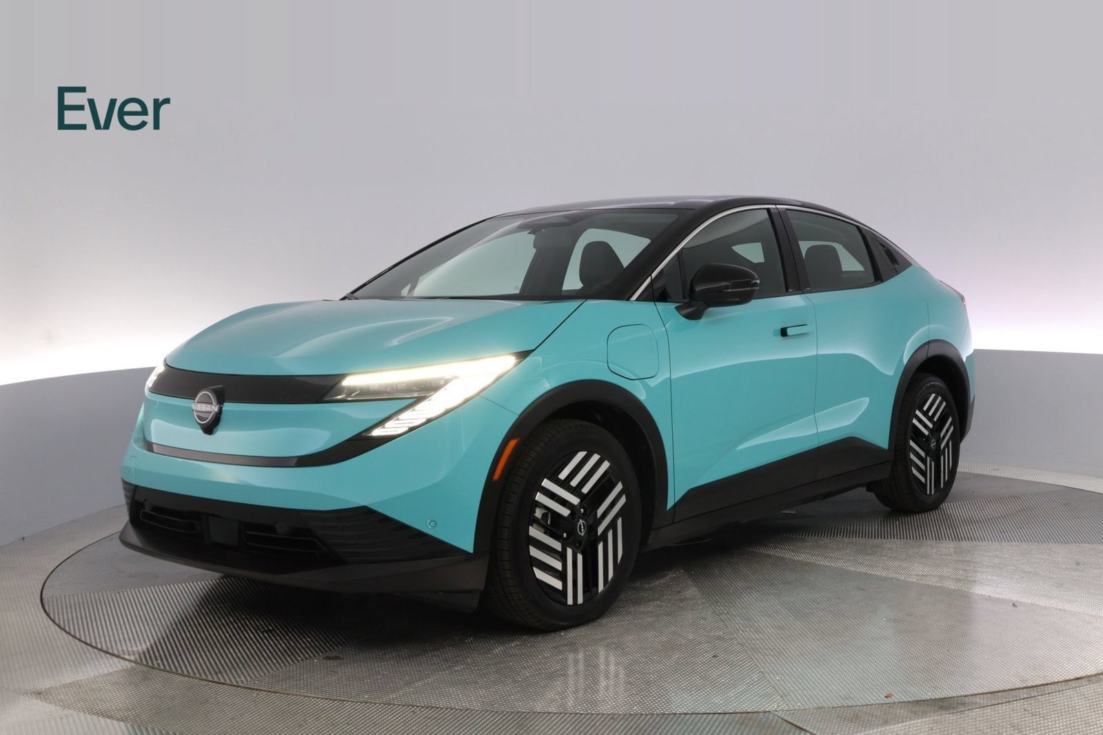 Used 2026 Nissan Leaf SV+ FWD image 2