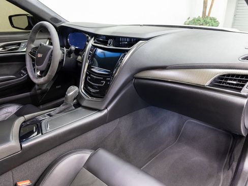 Used 2018 Cadillac CTS V w/ Carbon Fiber Package RWD image 13