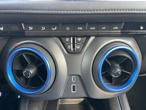 Used 2023 Chevrolet Blazer RS w/ Enhanced Convenience Package image 22