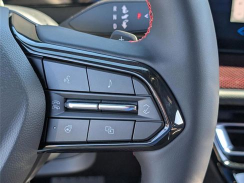 New 2026 Chevrolet Traverse RS w/ LPO, Floor Liner Package image 23