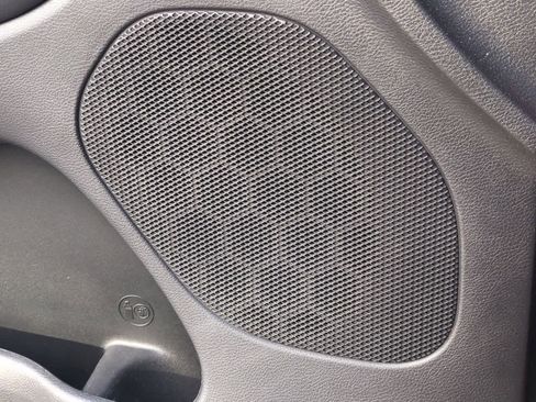 Used 2022 Jeep Grand Cherokee Laredo X image 31