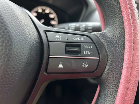 Used 2024 Honda HR-V LX image 19