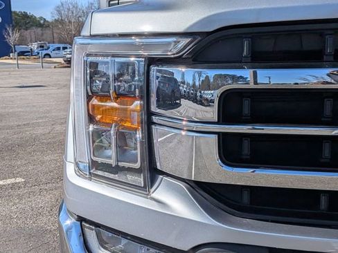 Used 2022 Ford F150 Lariat image 10