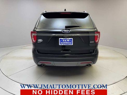 Used 2017 Ford Explorer XLT w/ XLT Technology Feature Bundle image 4