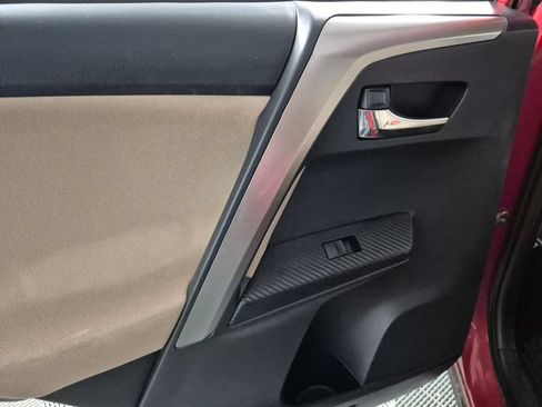 Used 2015 Toyota RAV4 XLE FWD image 26